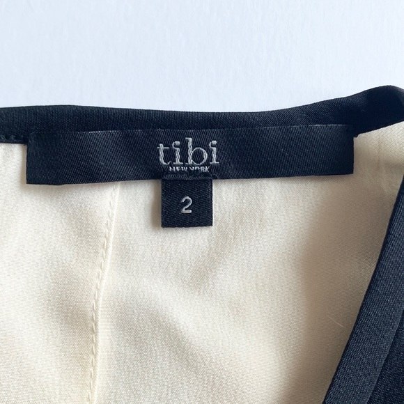 Tibi Sleeveless Silk Top - Picture 4 of 15